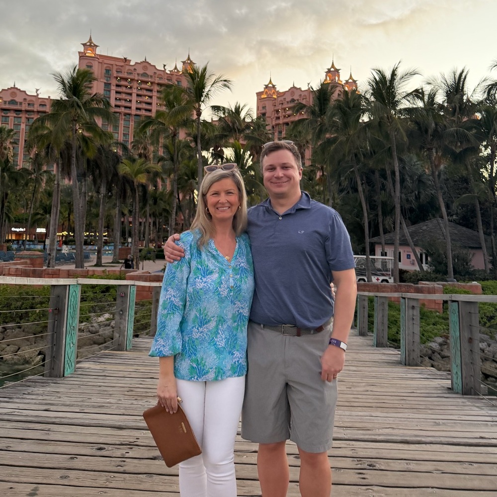 Meet your Posher, Lauren